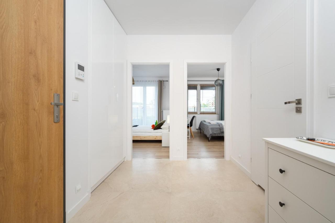 Miedziana 6 & 18 Apartment With Free Garage Wroclaw By Renters Exterior foto