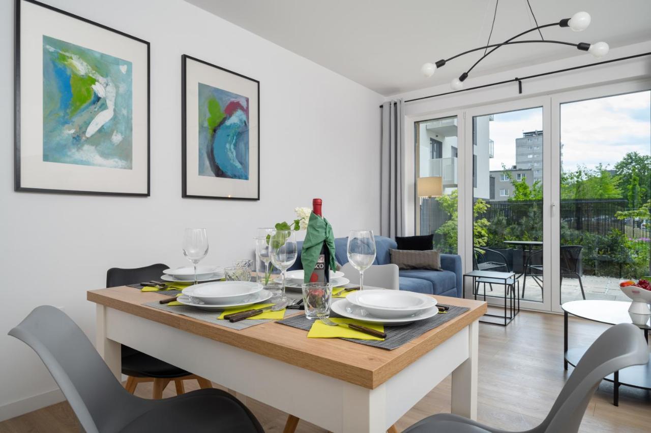 Miedziana 6 & 18 Apartment With Free Garage Wroclaw By Renters Exterior foto
